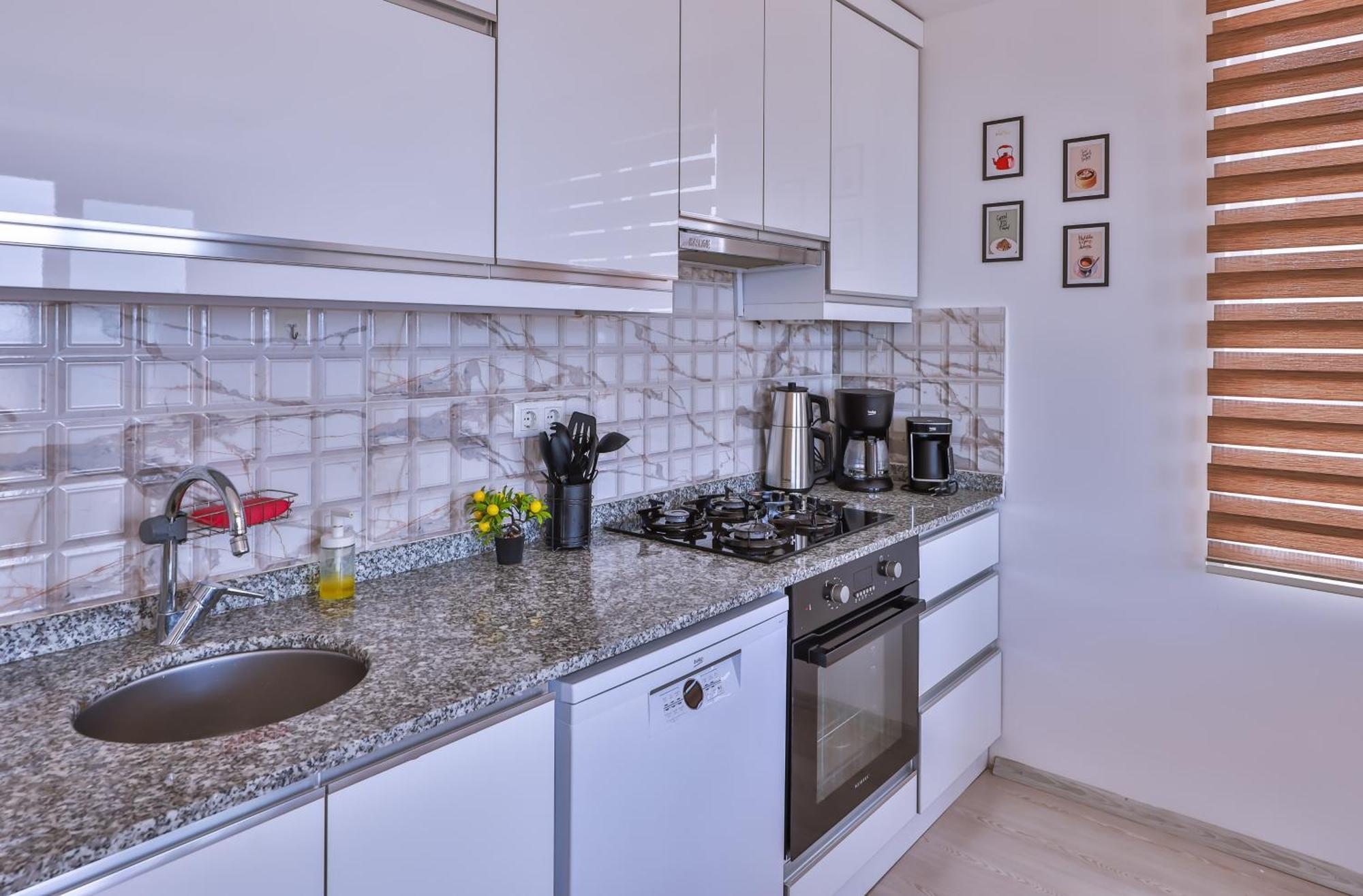 Goekyuezue Suit Apart Kaş Ngoại thất bức ảnh